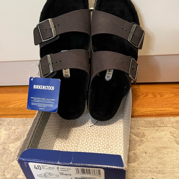 Birkenstock (R $169) Shearling Slide Sandel NWT - Picture 3 of 8